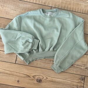 Zara Sage Green Cropped Sweatshirt